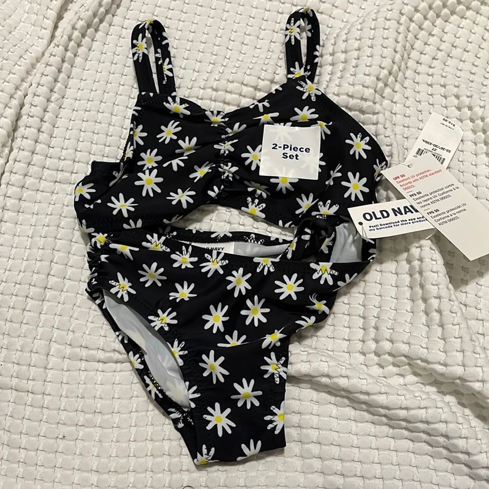 NWOT- Old Navy - girl’s 2T & 5T. 2pc Swimsuit